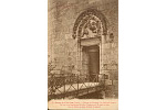 28.Coucy-le-Chteau (Aisne).- Ruines du Chteau - La Porte du Donjon Le bas relief reprsente la lutte d'Enguerrand II avec le Lion dont il dlivra le pays, daprs la lgende (+devise)