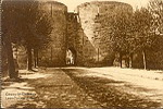 Coucy-le-Chteau. Laon-Tor von aussen.