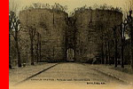 COUCY-le-Chteau - Porte de Laon, vue extrieure