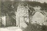 Aisne - 229 - COUCY-le-Chteau (XIIIe Sicle) Chteau, Entre des Ruines (Aspect extrieur) (+devise)