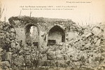 Franais souvenons-nous! 1846.La France reconquise (1917) - COUCY-le-Chteau Ruines de l'entre du Chteau (vue prise  l'intrieur)