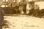 Coucy-le-Chteau  burghof.